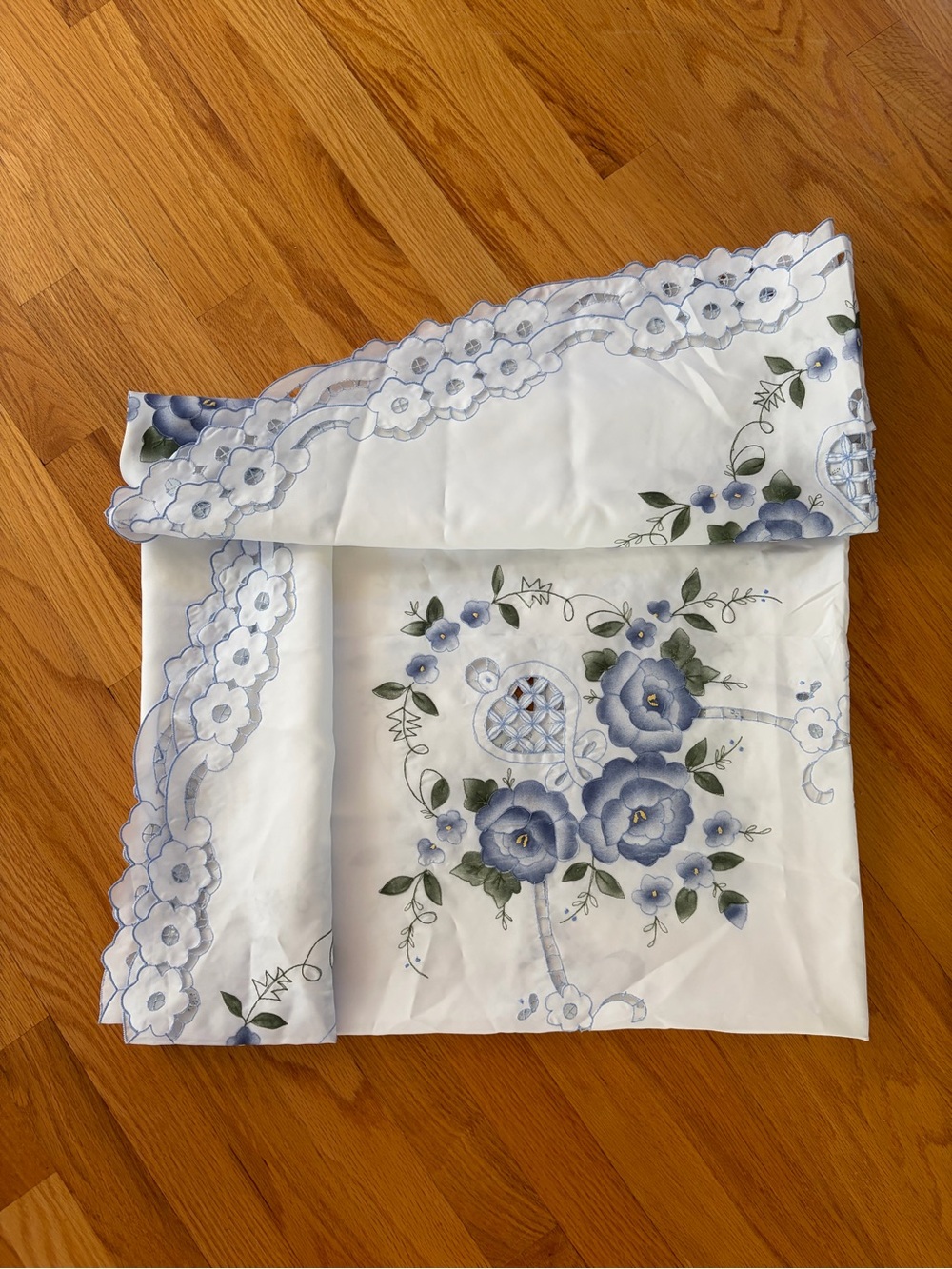 Blue Floral Embroidered Round Tablecloth - Unbranded, 68" diameter - Picture 13 of 13